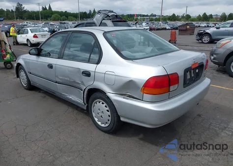 1997 Honda Civic Dx из США, поврежденный, VIN 2HGEJ6627VH584447